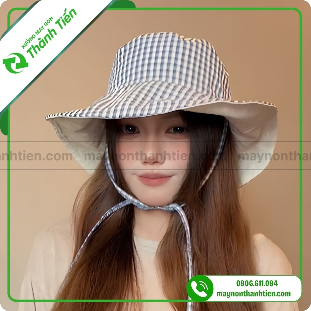 Mũ tai b&egrave;o 2 mặt v&agrave;nh rộng